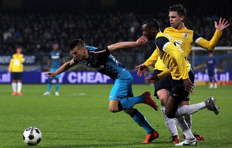 士队注入了 士队注入了