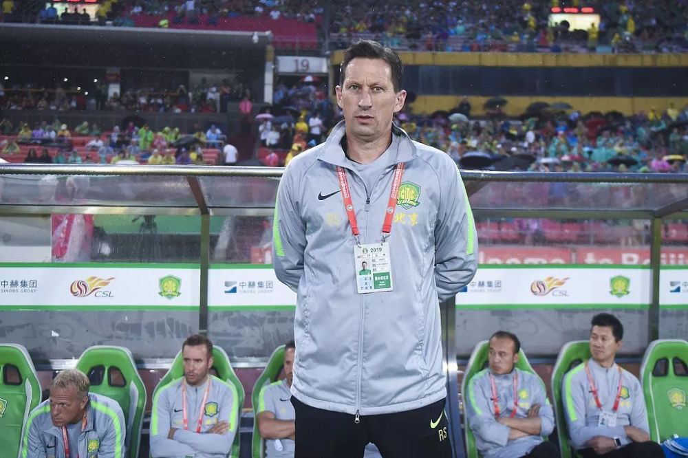 参赛者和观 参赛者和观