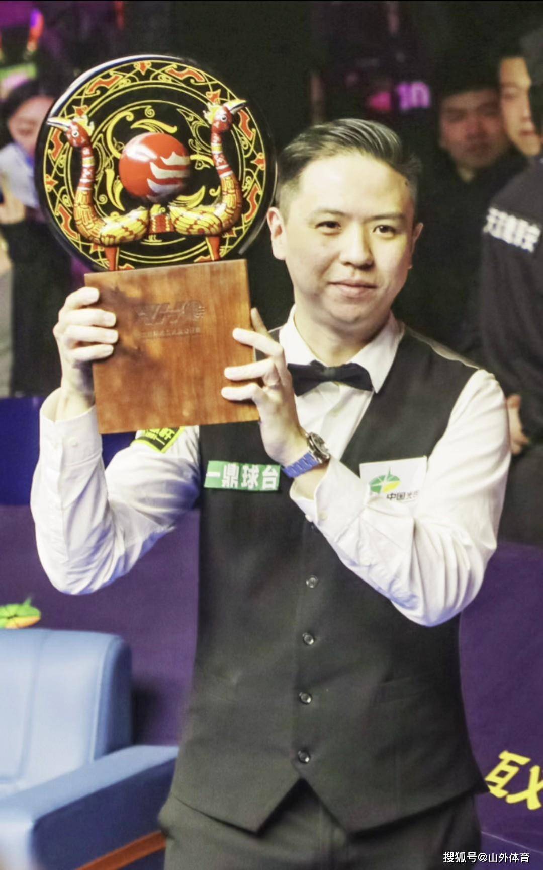 艰难时刻 艰难时刻